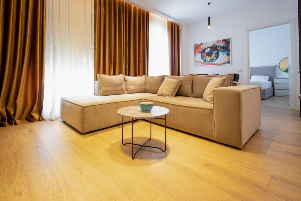 مبيت وإفطار تيرانا Luxury Rooftop 23 المظهر الخارجي الصورة
